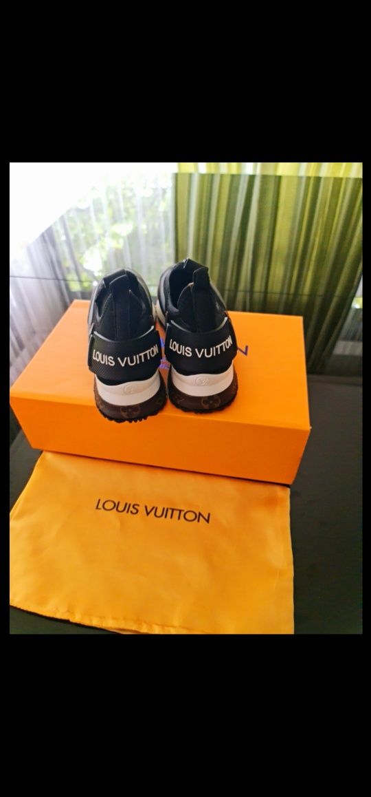 Adidasi/sneakers dama Louis Vuitton, marimea 38