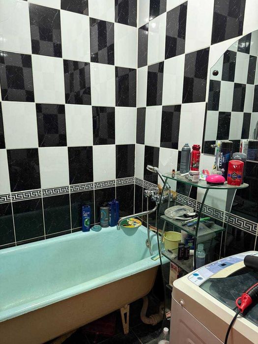 СРОЧНО !! Продаётся квартира в Яшнабаде 3/3/4 ( 68 кв/м ) Авиасозлар 2