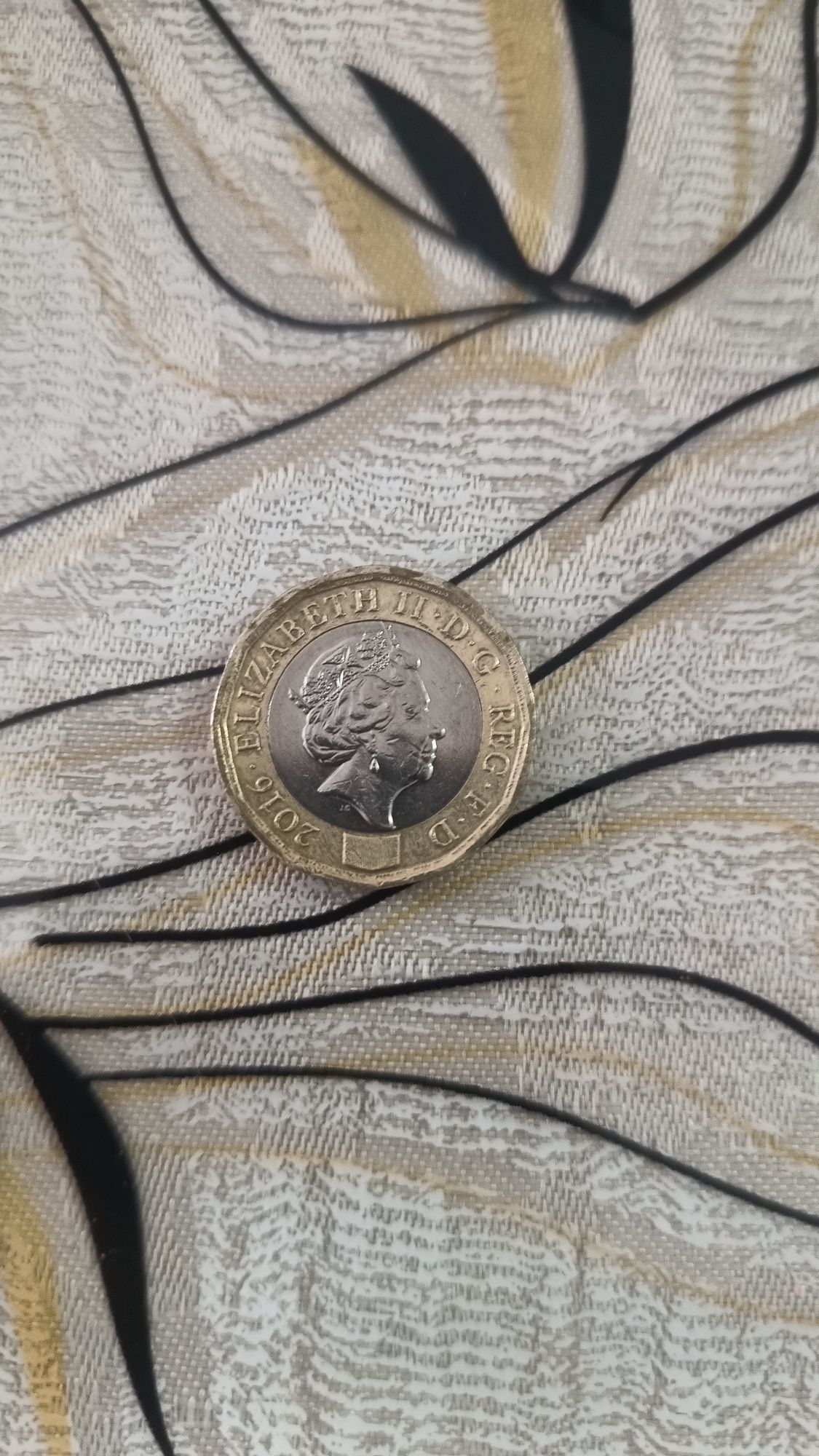 Moneda de colecție one pound 2016