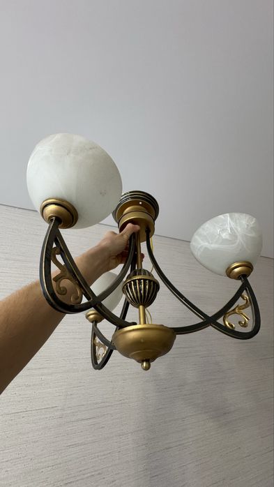 Люстра. Светильники. 2 шт. Срочно