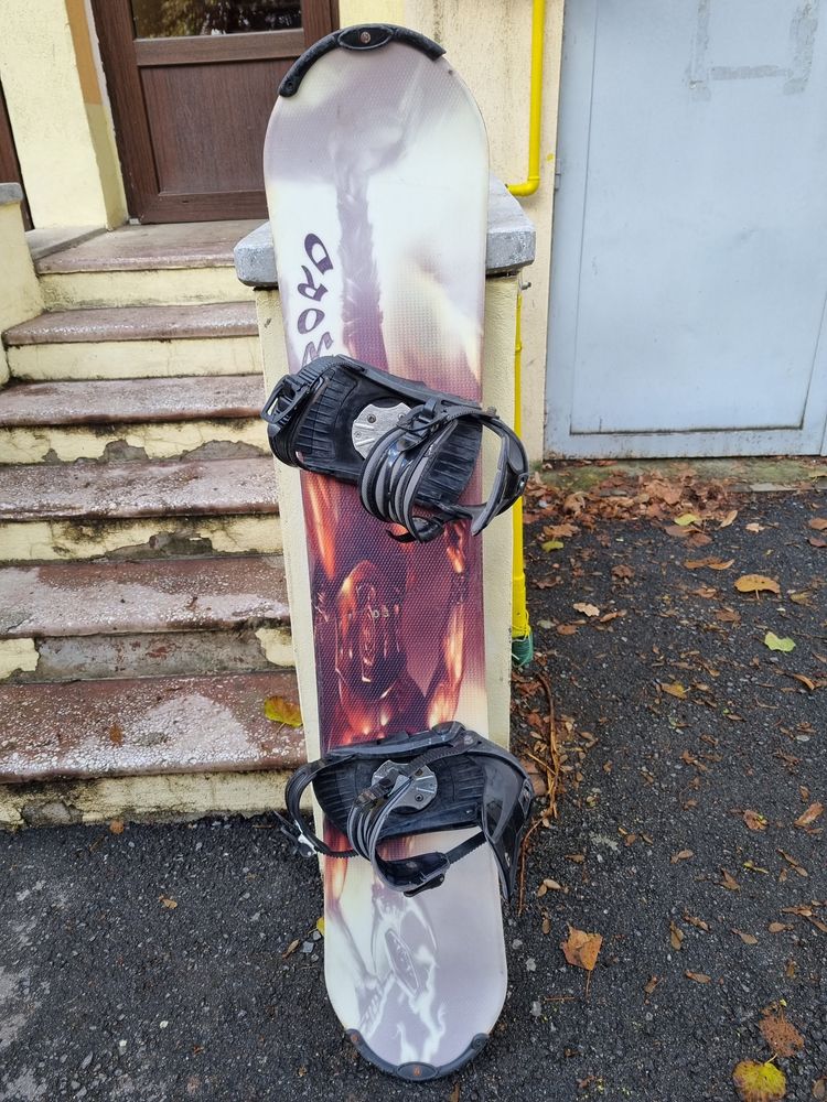 Vand placa snowboard 137cm