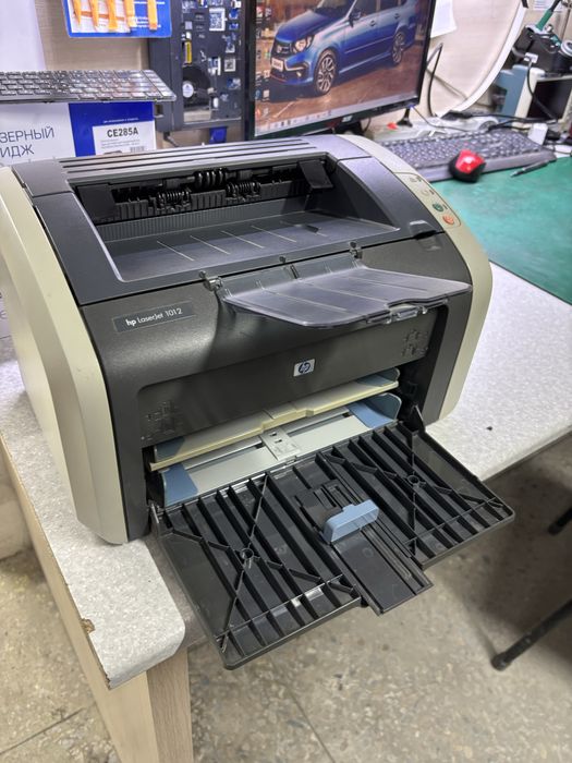 Продается принтер HP LJ1012