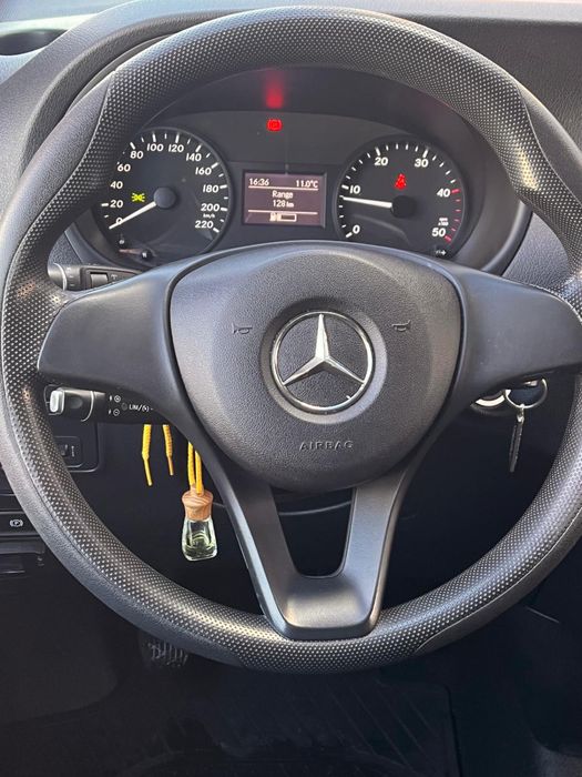 Mercedes Vito 114 Extralung  8 + 1