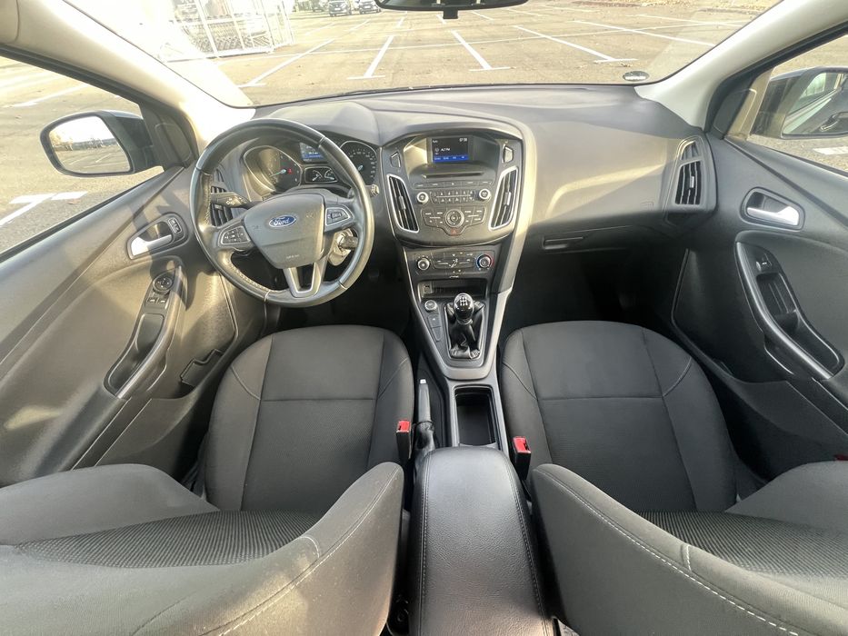 Vând Ford Focus, Kombilimousine, an 2016, motor 1.0L Benzina