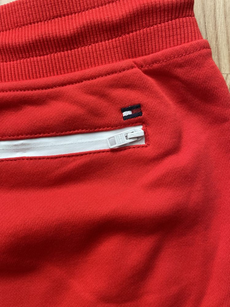 TOMMY HILFIGER / мъжки къс спортен панталон L/XL