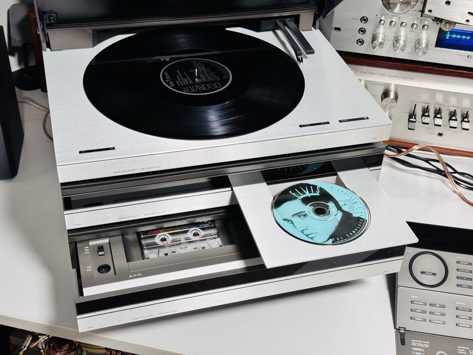 Linie audio completă Bang & Olufsen BeoSystem 5500,4 piese+TELECOMANDĂ