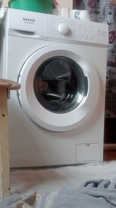 Продам стиральную машину хорошо работает