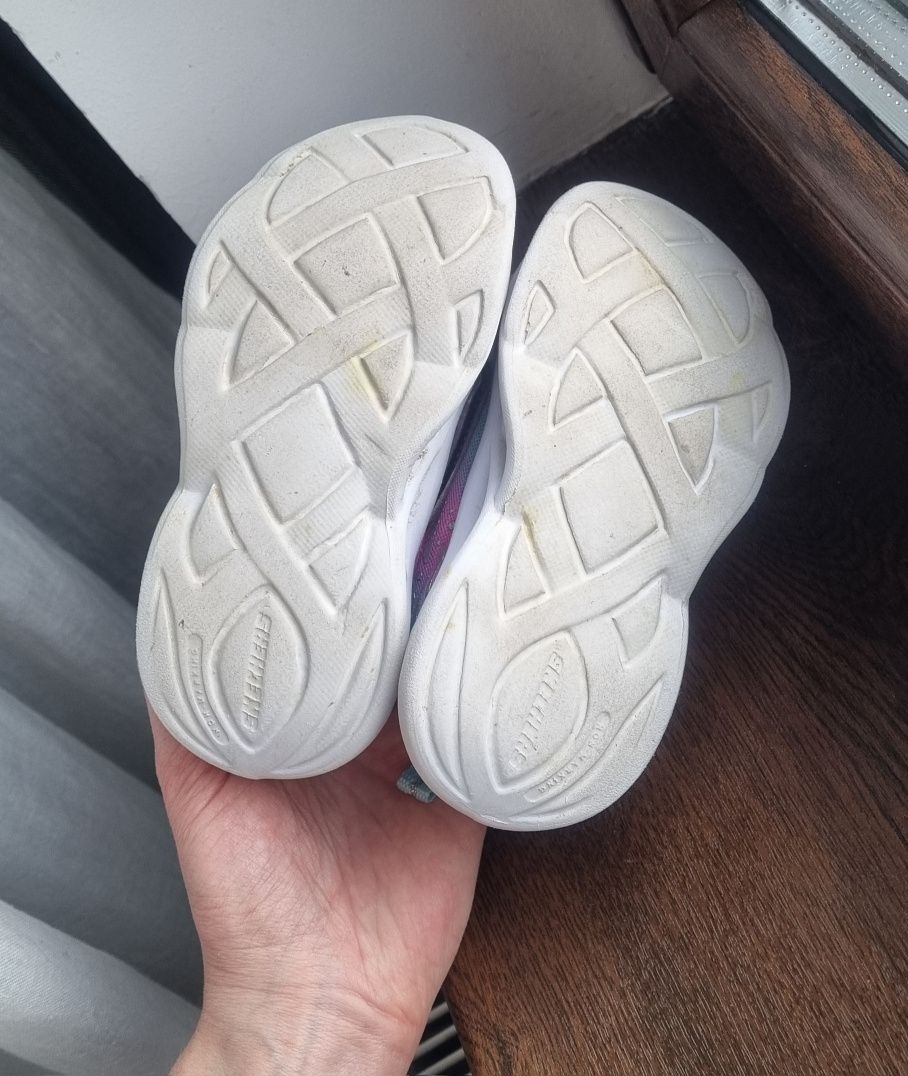 Sketchers Twisty Brights cu luminite, 24