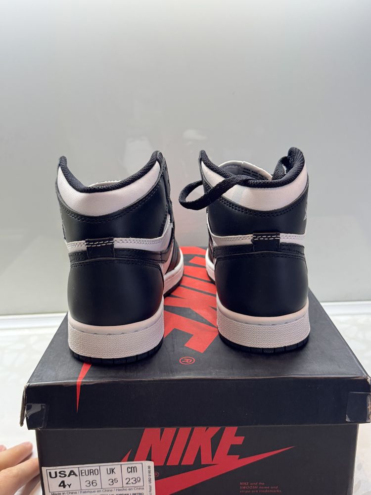 Jordan 1 Retro Black White Кецове Обувки 36 Номер + Кутия
