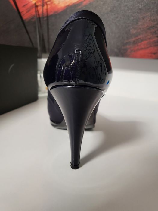 Pantofi eleganti cu toc