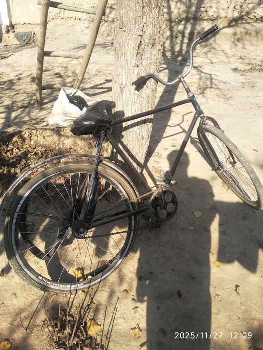 Ural veloseped aybi bitta kamiri qogan joyi yahshi