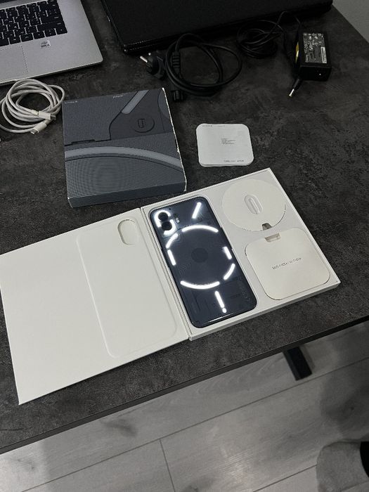 Игравой Nothing Phone 2 256 гб Озу 14 гб Алматы полный Комплект