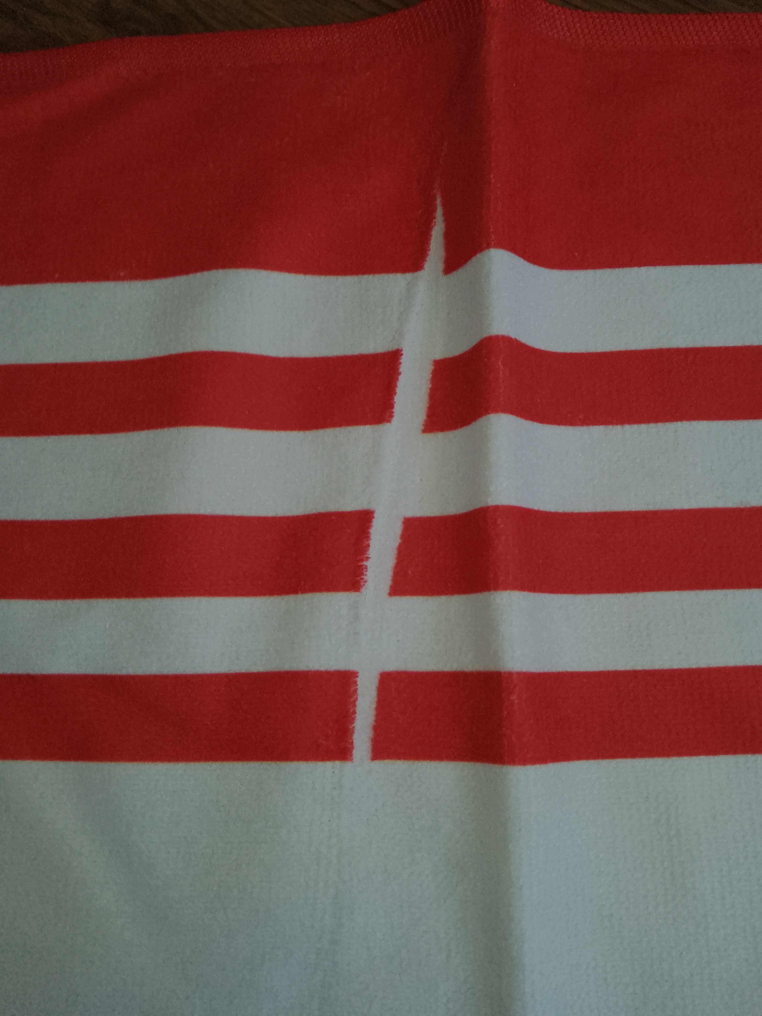Плажна хавлия на GUESS