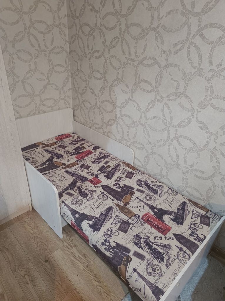 Продам раскладную детскую кровать