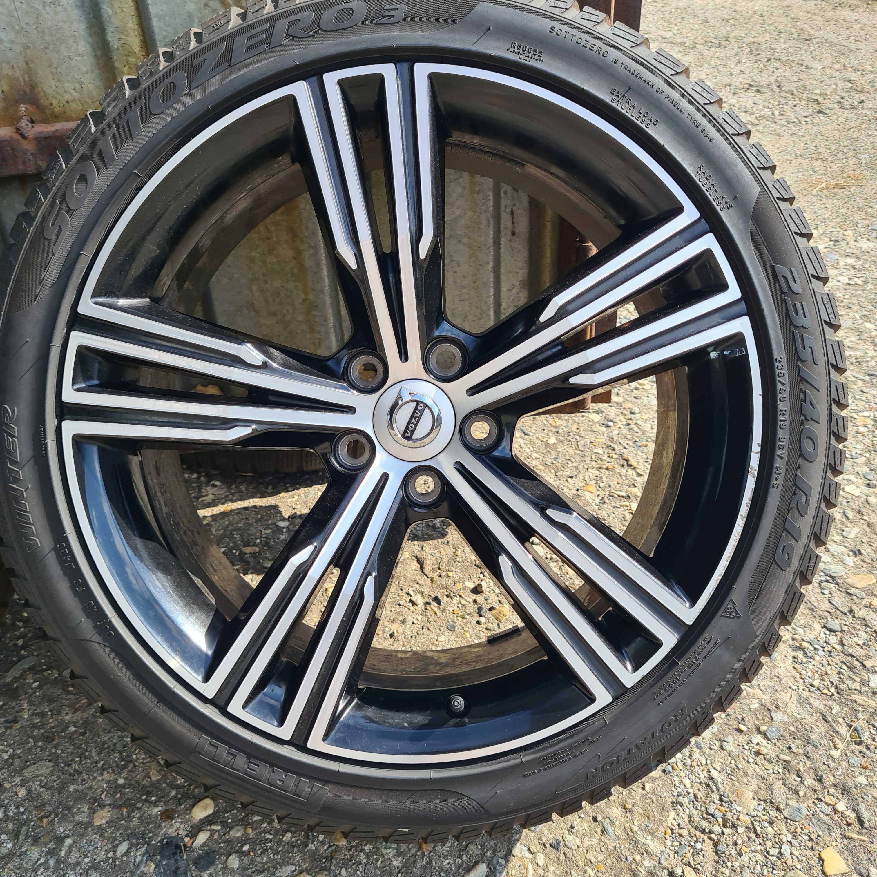 Roti/Jante/Jenti originale Volvo S60 S90 V60 | 245/40 R19 DOT:2523