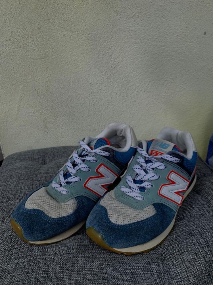 Adidasi New Balance marimea 32