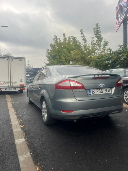 Ford mondeo mk4.
