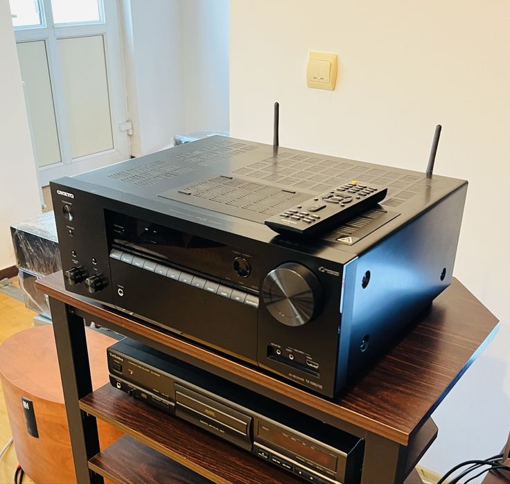 Receiver 7.2 Onkyo TX NR 676E Dolby Atmos Bluetooth Wifi Arc