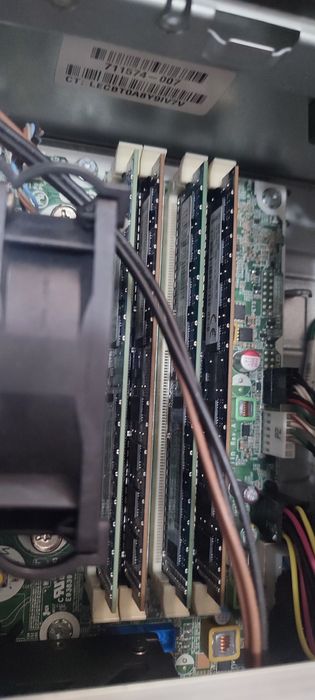 Calculator gaming Intel I5 și video ATI Rx6600, 16gb ram