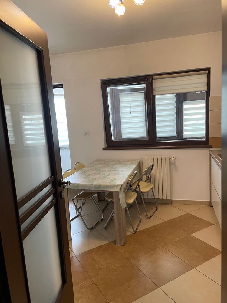 Inchiriez apartament cu 2 camere centru civic Iasicon