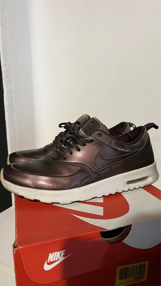 Дамски маратонки NIKE