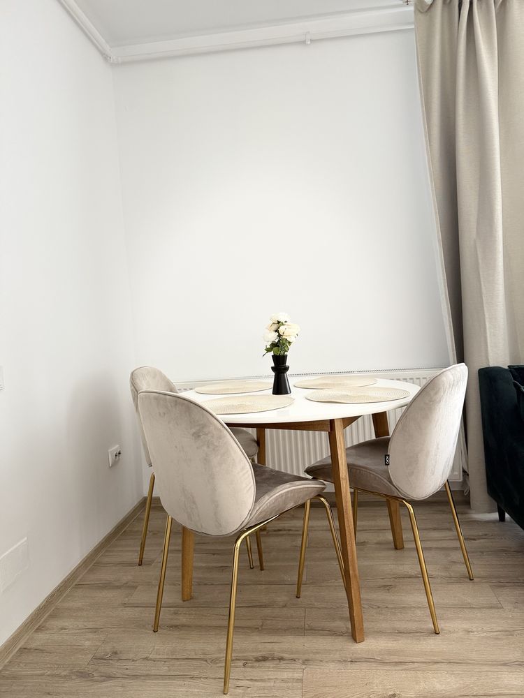 Persoana fizica vand Apartament 2 camere, strada Tineretului