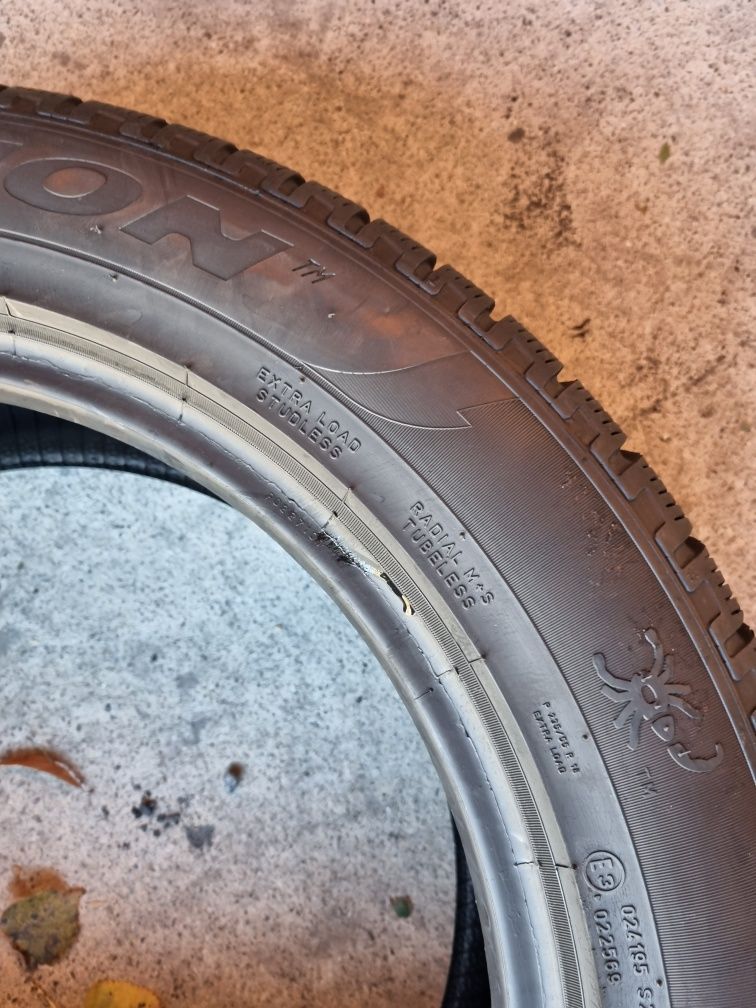 4 anvelope iarna PIRELLI 235/55/18 PRET PER BUCATA