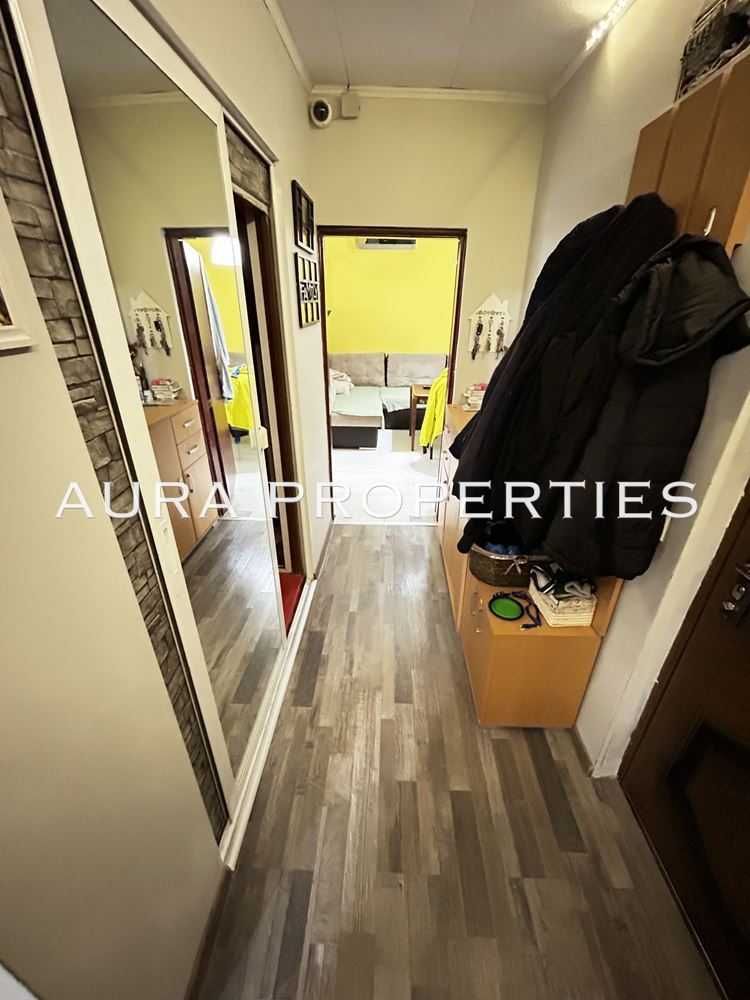 Продава се Двустаен апартамент в Разград, Център - 68 кв.м за 1328 €/кв.м - Снимка #7