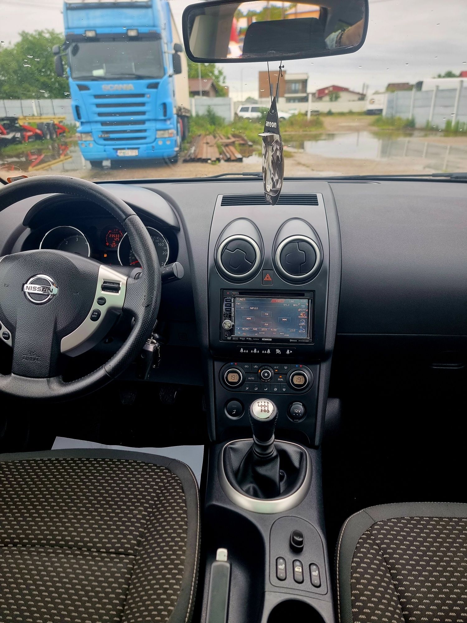Nissan  qashqai +2 TEKNA 12.2009
MOTOR 2.0 DCI 150 cp
Cutie manuală 6+