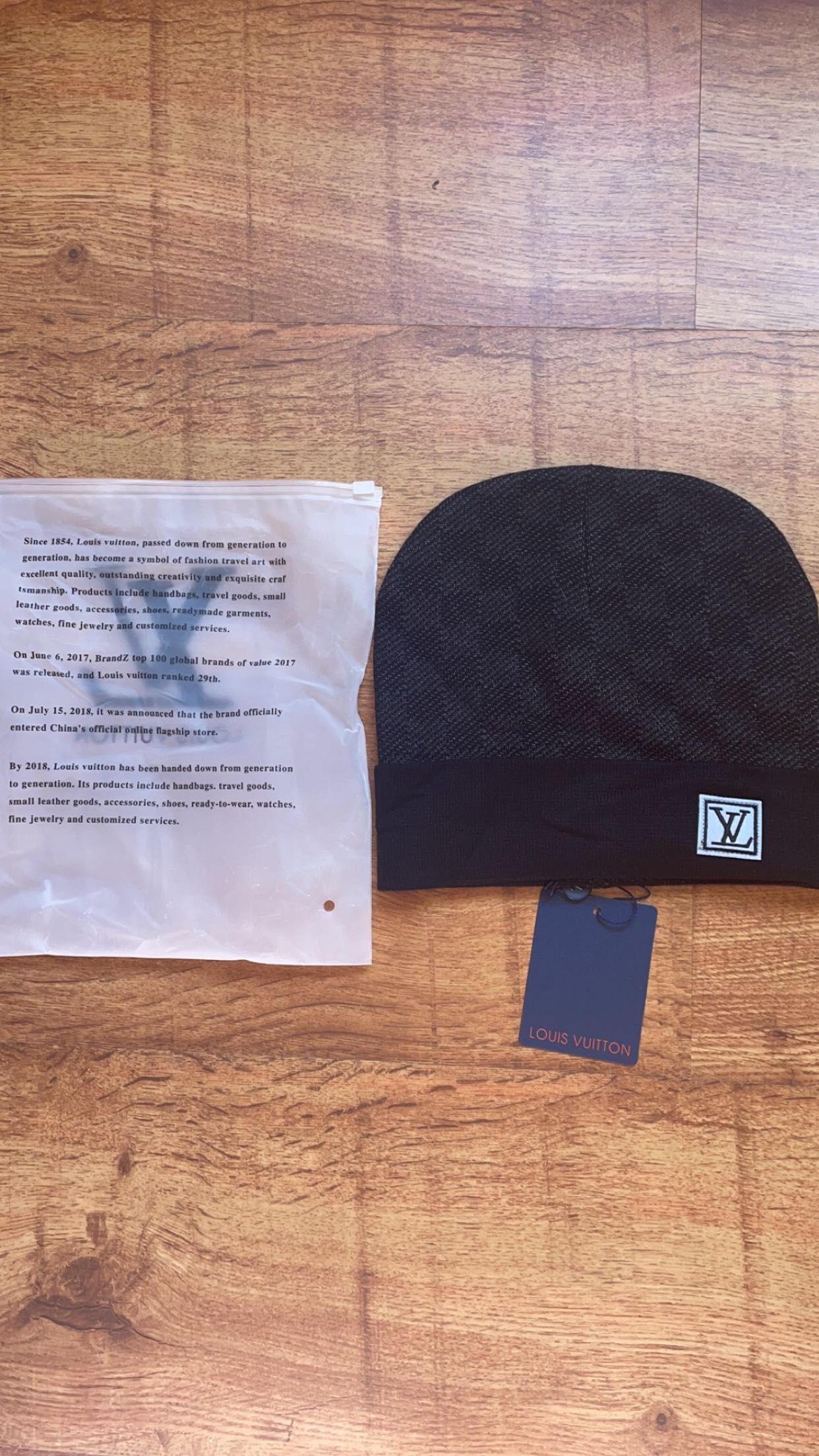 Louis Vuitton шапка
