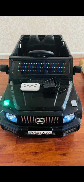 Продается детская машина новый с пультом 25000 тг