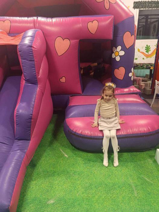 Vând tobogan gonflabil