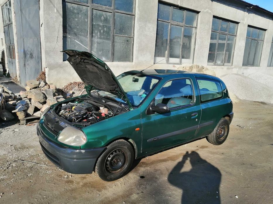 Рено клио на части