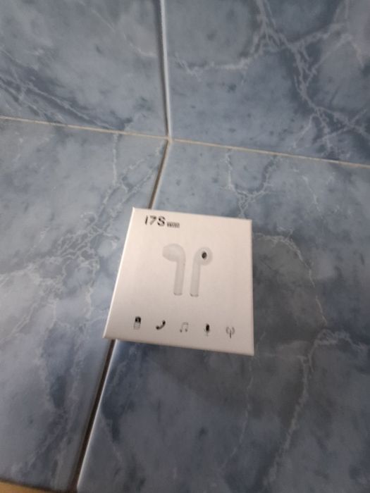 Casti diverse modele