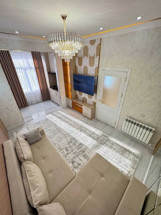 Сдаётся квартира Метро Мирзо-Улугбек 3-комната ро-н Чиланзар-8 кв