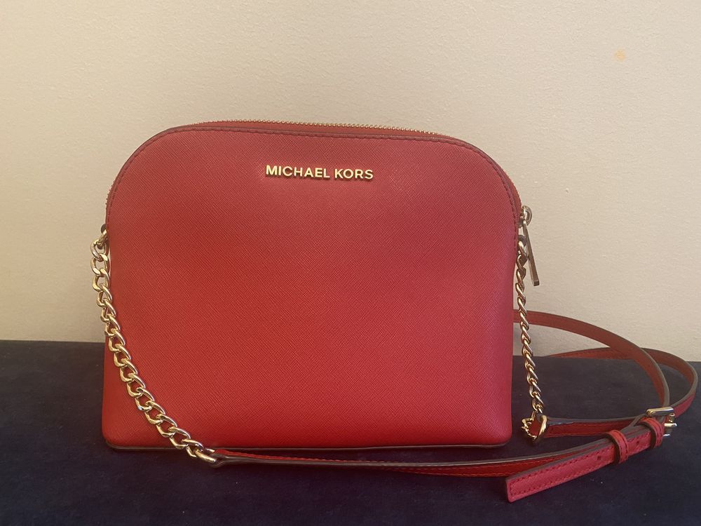 Продам сумочку Michael Kors оригинал, в подарок кошелек