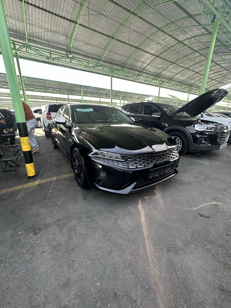 KIA K5  full sotiladi