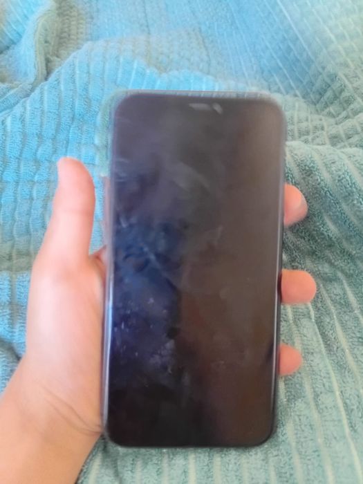 Айфон 11 сатылады эмкост 83