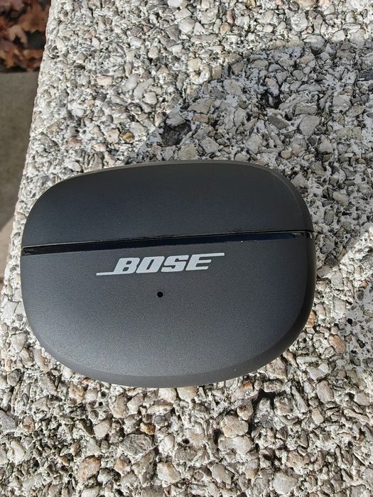 Чисто нови слушалки Bose Ultra Open Earbuds