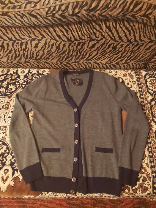 Продам за ненадобностью. Новый свитер.