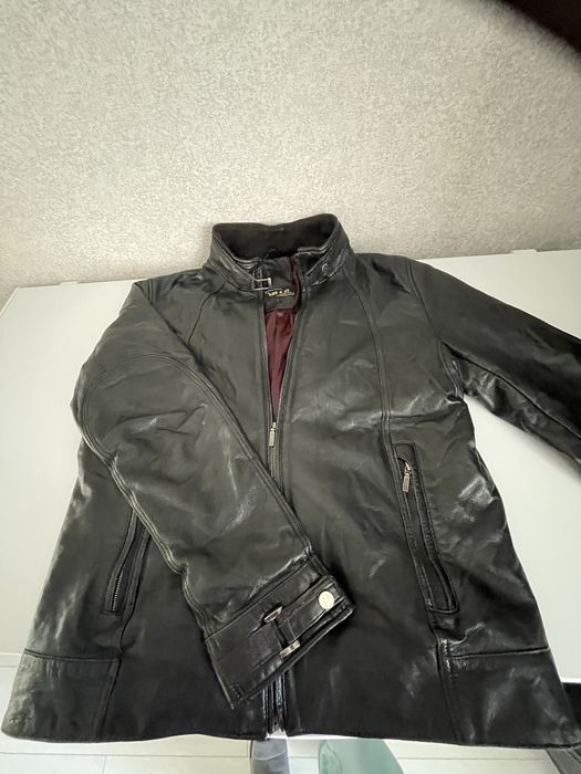 Продам одежды б/у в отличном состоянии