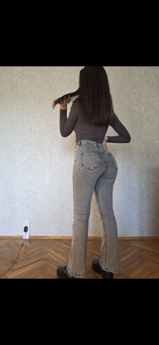 Страхотни дамски дънки ,Налични веднага! Изпращам с наложен платеж