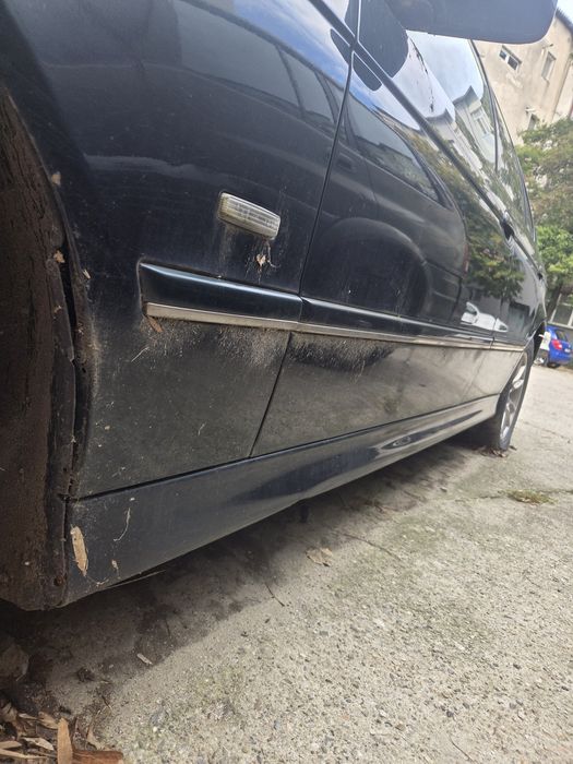 BMW SERIA 5 E39 520D