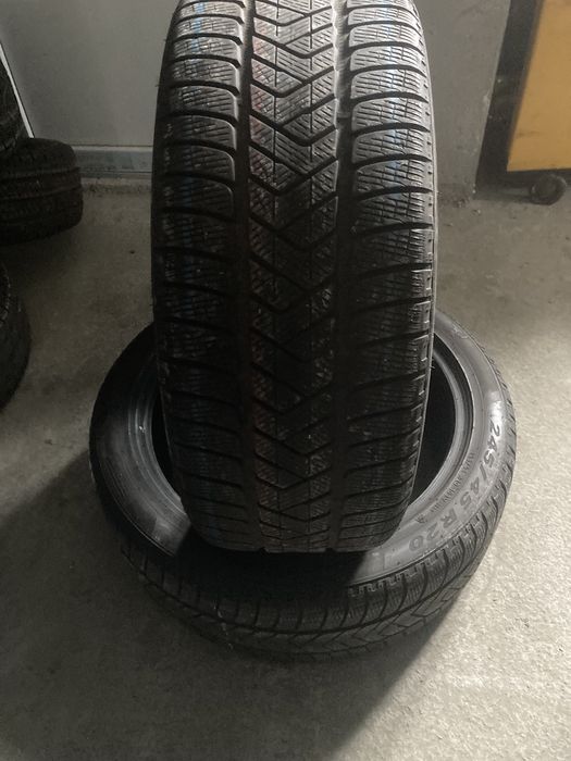 Anvelope Pirelli set  2 buc  Pirelli 245/45 R 20 dot 4322