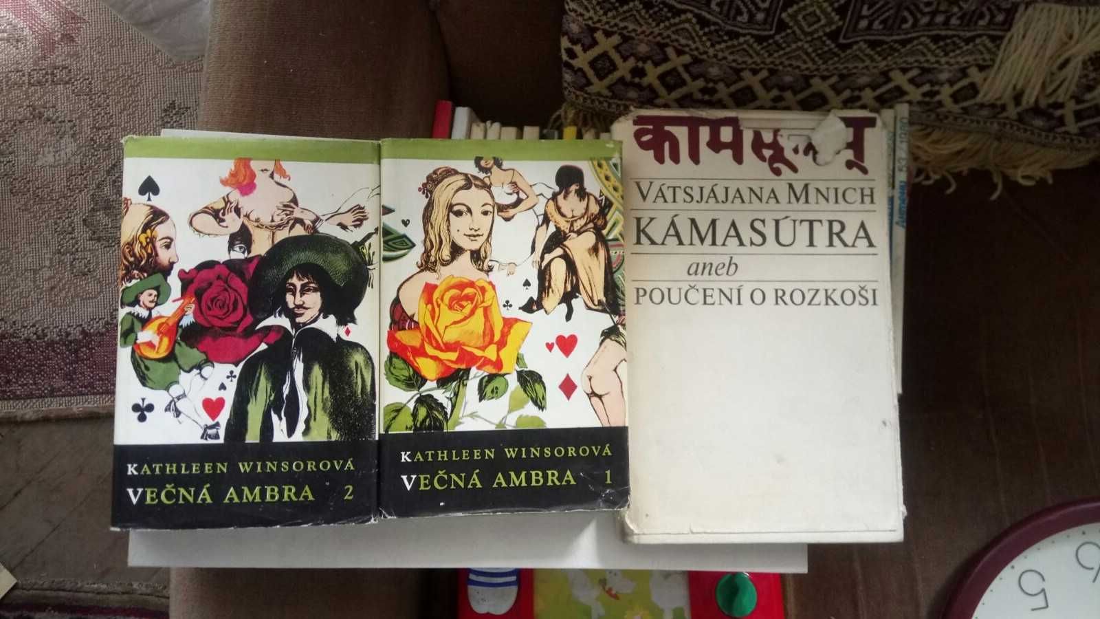 Продавам книги на чешки език