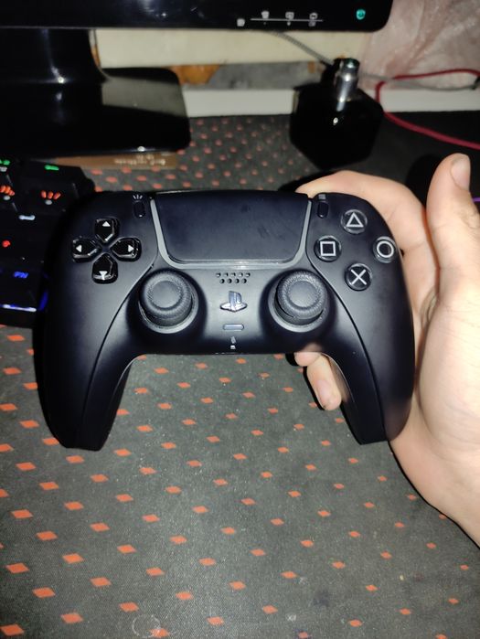 Джойстик от плестейшын 5