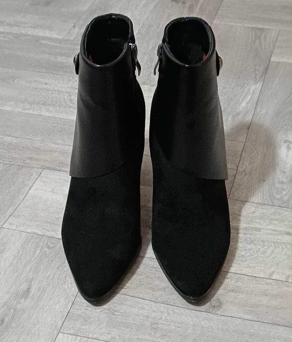 Елегантни дамски боти Tendenz 39 номер с тънък ток