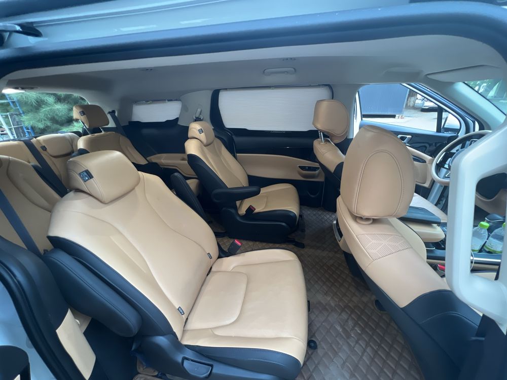 Автотранспорт KIA Carnival 2023 seats 9