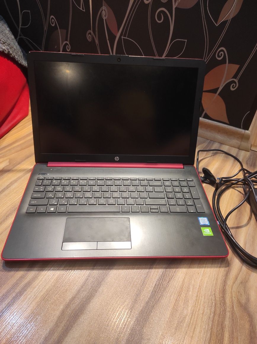 Лаптоп HP Intel core i3 Nvidia