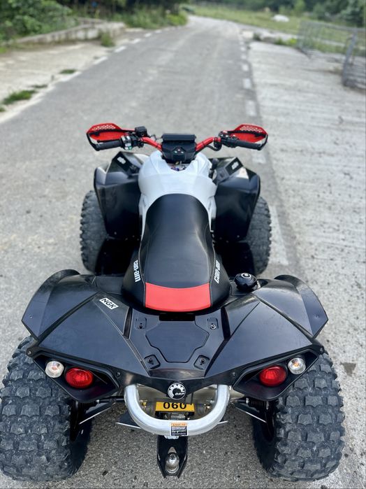 Vand/ schimb cu auto can am renegade 650 xxc